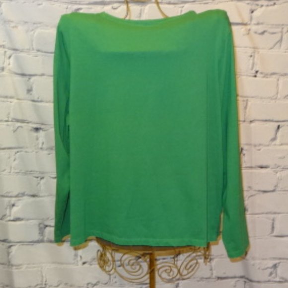NWOT. Bobbi Brooks Green Long Sleeve Santa Tee Shirt - Picture 2 of 5